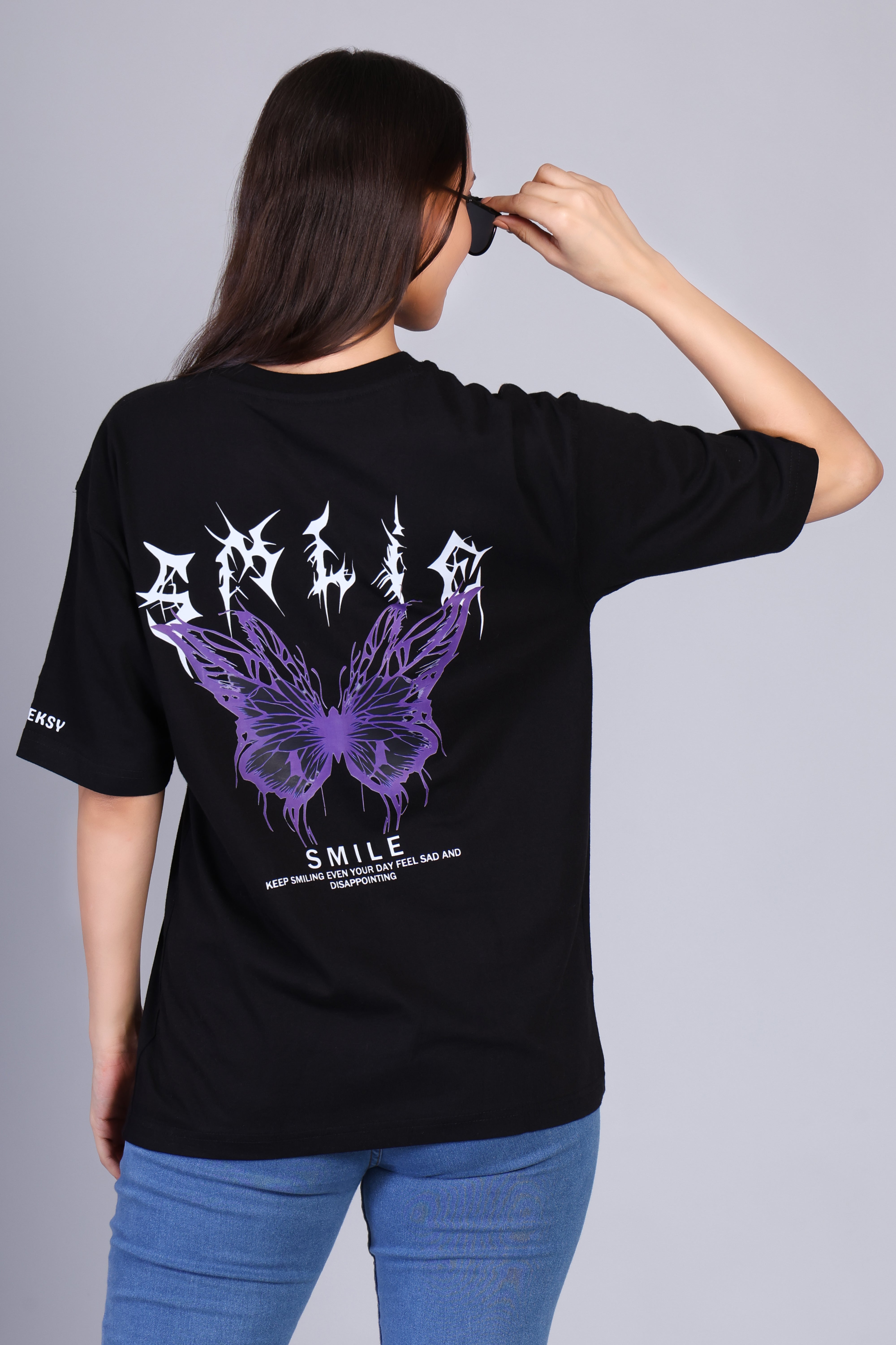Fleeksy Butterfly Graphic Oversized T-Shirt – Night Black
