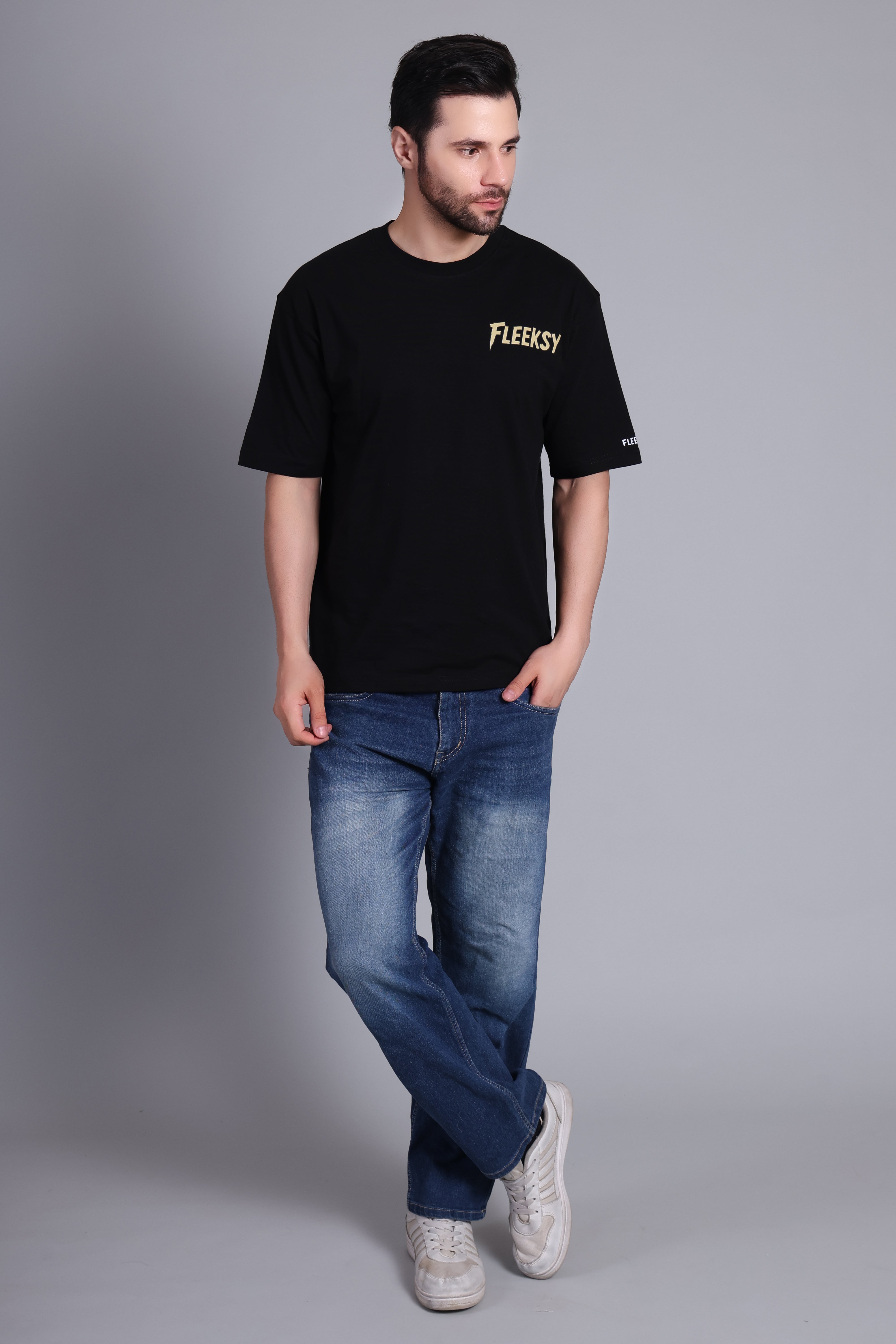 Fleeksy Stunt Rider Graphic Oversized T-Shirt – Black