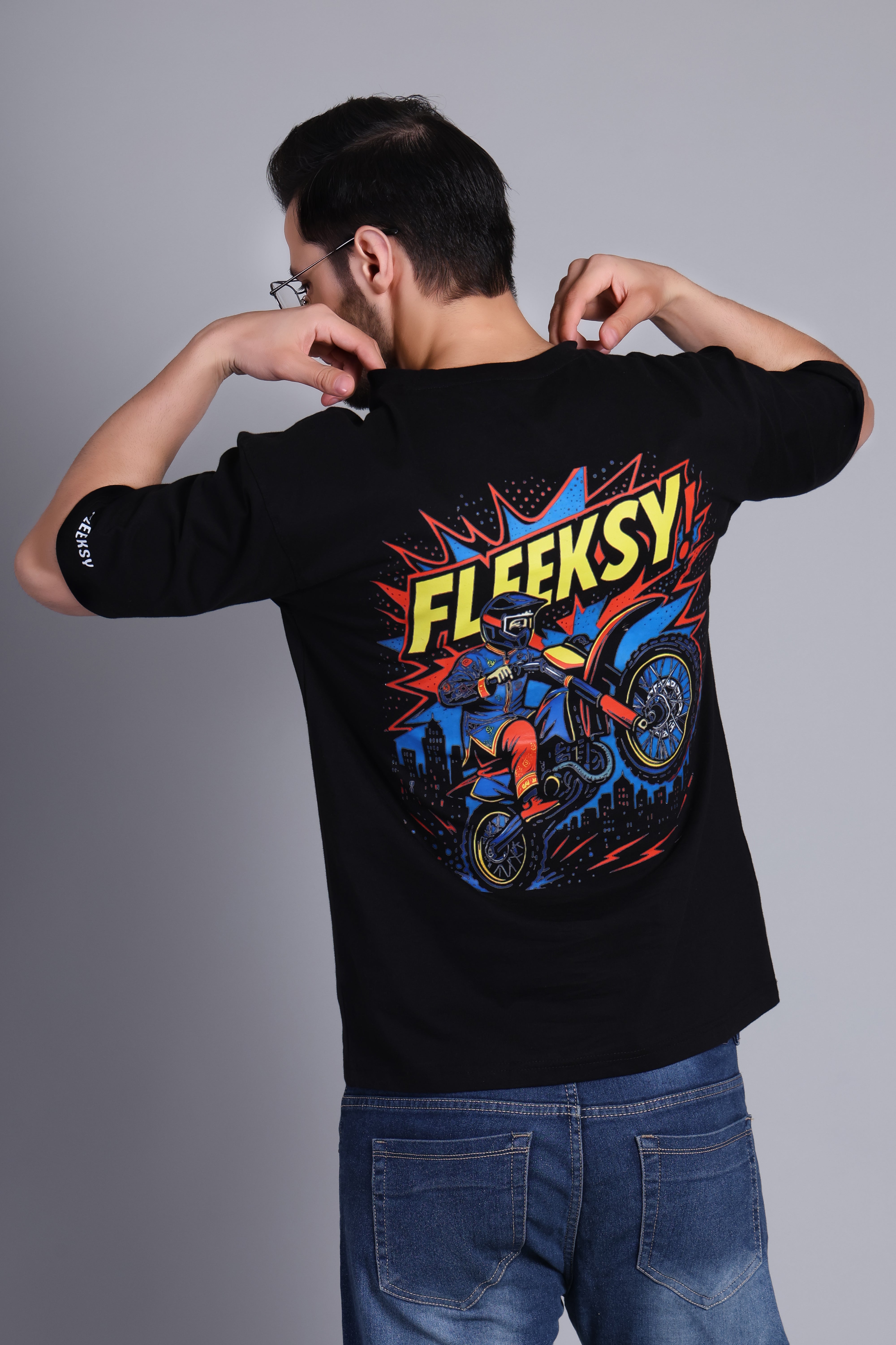 Fleeksy Stunt Rider Graphic Oversized T-Shirt – Black