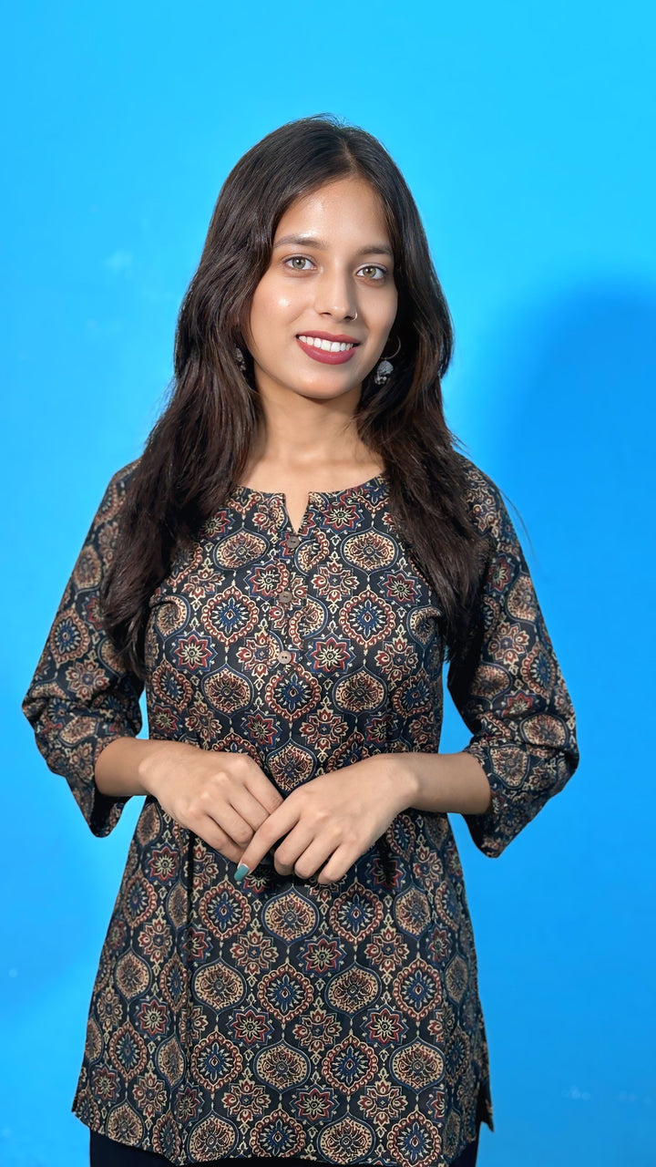 Noor Navy Ethnic Print Cotton Kurti – Subtle Elegance, Everyday Comfort